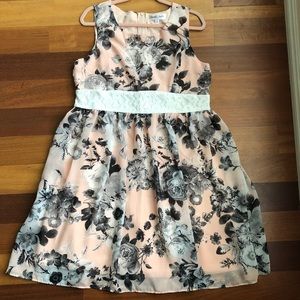 Girl's formal dress